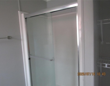 11719 Lake Drive - Photo Thumbnail 20