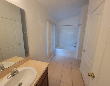 1432 Broken Oak Drive - Photo Thumbnail 13