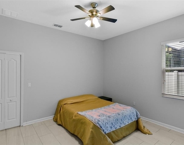 410 Sauvignon Way - Photo Thumbnail 21