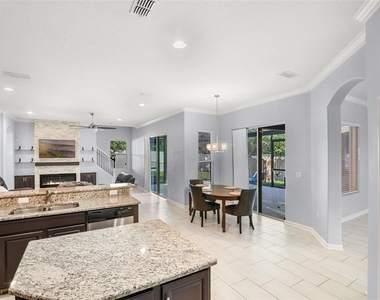 410 Sauvignon Way - Photo Thumbnail 14