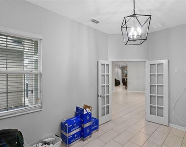 410 Sauvignon Way - Photo Thumbnail 29