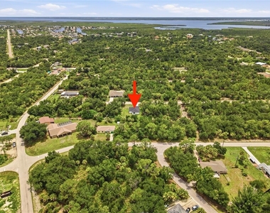 17180 Drayton Lane - Photo Thumbnail 30