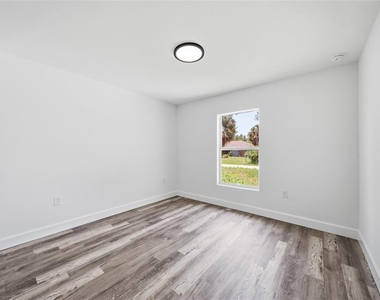 17180 Drayton Lane - Photo Thumbnail 21