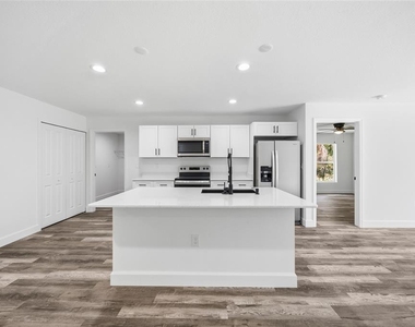 17180 Drayton Lane - Photo Thumbnail 11