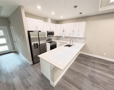 10a Lyons Place - Photo Thumbnail 6
