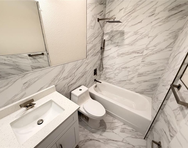 10a Lyons Place - Photo Thumbnail 14