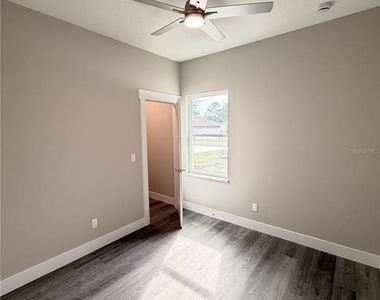 10a Lyons Place - Photo Thumbnail 12