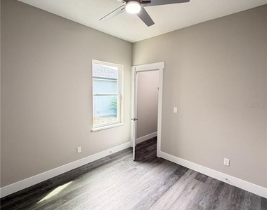 10a Lyons Place - Photo Thumbnail 15