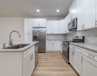 45 Providence Lane - Photo Thumbnail 9