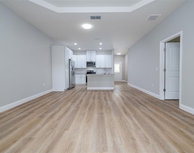 45 Providence Lane - Photo Thumbnail 7