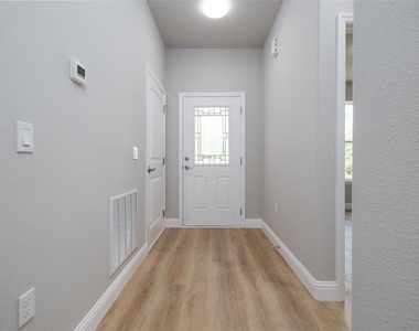 45 Providence Lane - Photo Thumbnail 5