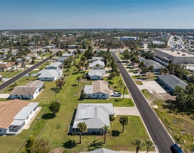 1720 Florence Avenue - Photo Thumbnail 52