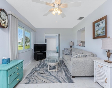 1720 Florence Avenue - Photo Thumbnail 17