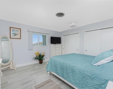1720 Florence Avenue - Photo Thumbnail 29