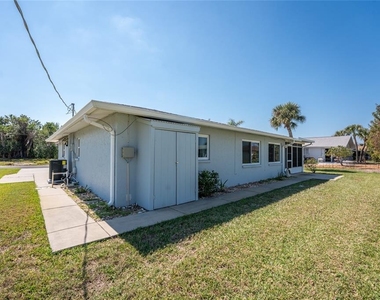 1720 Florence Avenue - Photo Thumbnail 40