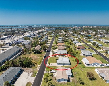 1720 Florence Avenue - Photo Thumbnail 45