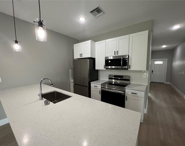 12128 Henley Avenue - Photo Thumbnail 1