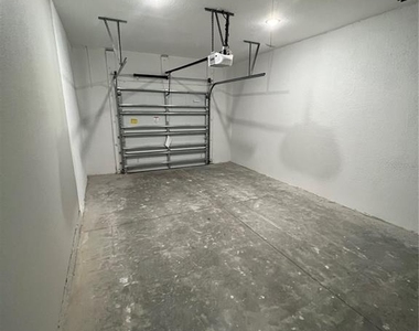 12128 Henley Avenue - Photo Thumbnail 19