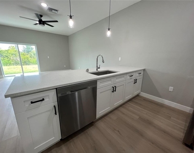 12128 Henley Avenue - Photo Thumbnail 3