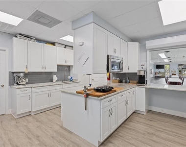 1000 Kings Highway - Photo Thumbnail 35