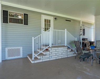 1000 Kings Highway - Photo Thumbnail 6