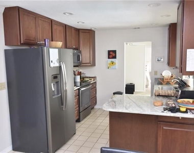 3926 Calliandra Drive - Photo Thumbnail 7