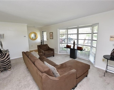 3926 Calliandra Drive - Photo Thumbnail 3