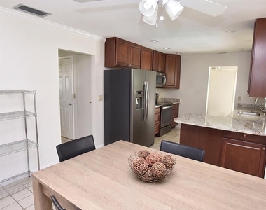 3926 Calliandra Drive - Photo Thumbnail 16