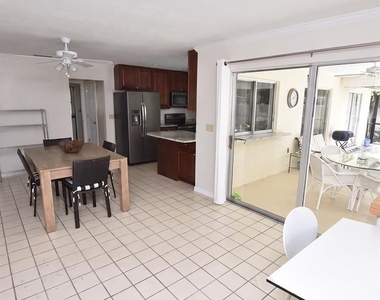 3926 Calliandra Drive - Photo Thumbnail 12