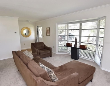 3926 Calliandra Drive - Photo Thumbnail 2