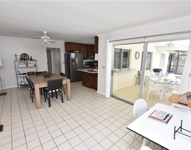 3926 Calliandra Drive - Photo Thumbnail 10