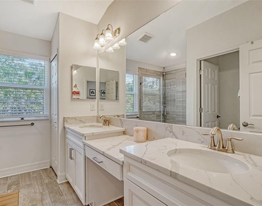 3092 Via Sienna Circle - Photo Thumbnail 22