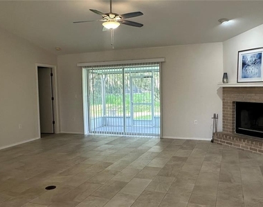 2193 Cork Oak Street E - Photo Thumbnail 6