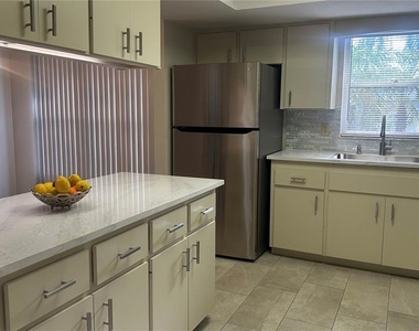 2193 Cork Oak Street E - Photo Thumbnail 11