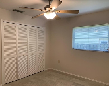 2193 Cork Oak Street E - Photo Thumbnail 23