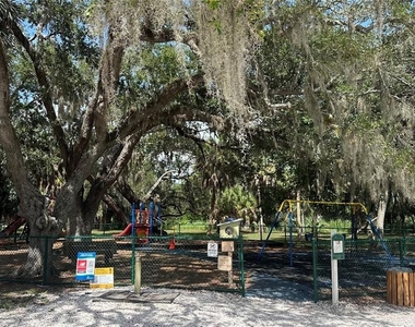 2193 Cork Oak Street E - Photo Thumbnail 43