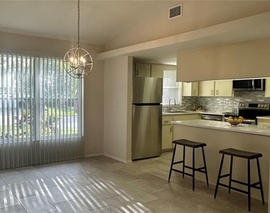 2193 Cork Oak Street E - Photo Thumbnail 8