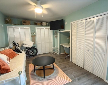 2215 Alvarado Lane - Photo Thumbnail 20