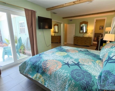 2215 Alvarado Lane - Photo Thumbnail 18
