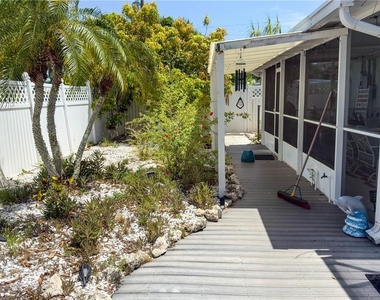 2215 Alvarado Lane - Photo Thumbnail 23