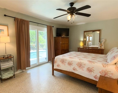 2215 Alvarado Lane - Photo Thumbnail 9