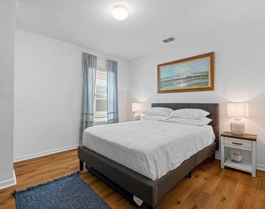 11875 Armada Way - Photo Thumbnail 14