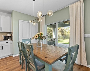 11875 Armada Way - Photo Thumbnail 6
