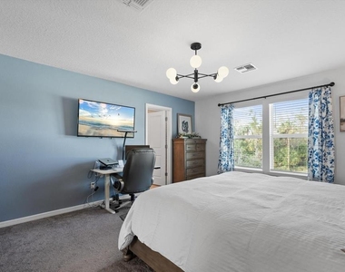 11875 Armada Way - Photo Thumbnail 20