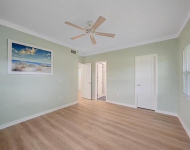 5865 Tidewood Avenue - Photo Thumbnail 17