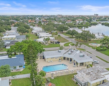 5865 Tidewood Avenue - Photo Thumbnail 31