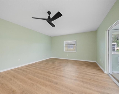 5865 Tidewood Avenue - Photo Thumbnail 12