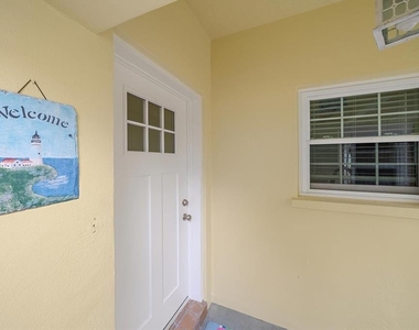 5865 Tidewood Avenue - Photo Thumbnail 3