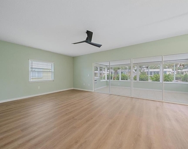 5865 Tidewood Avenue - Photo Thumbnail 15
