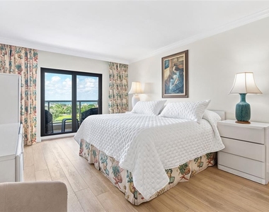1000 Longboat Club Road - Photo Thumbnail 12